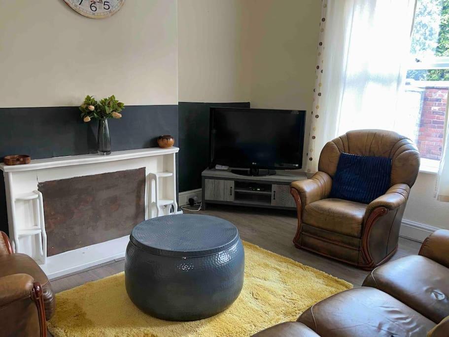 Clevedon House Apartment แมนเชสเตอร์ ภายนอก รูปภาพ
