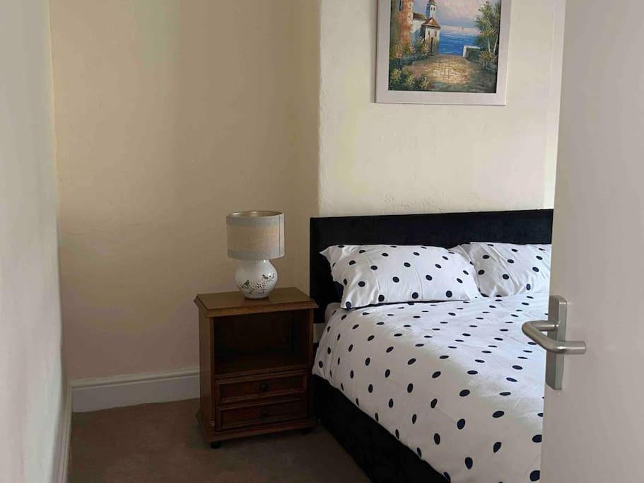 Clevedon House Apartment แมนเชสเตอร์ ภายนอก รูปภาพ